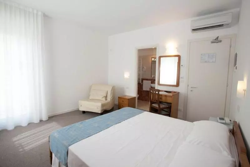 هتل Villa Anthea