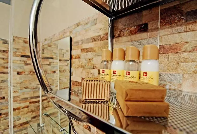 هتل Plaza Sullana