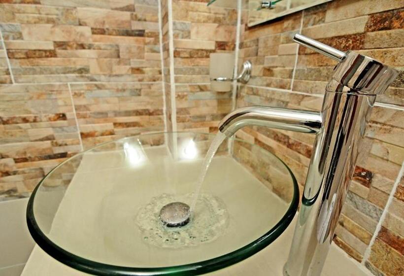 هتل Plaza Sullana