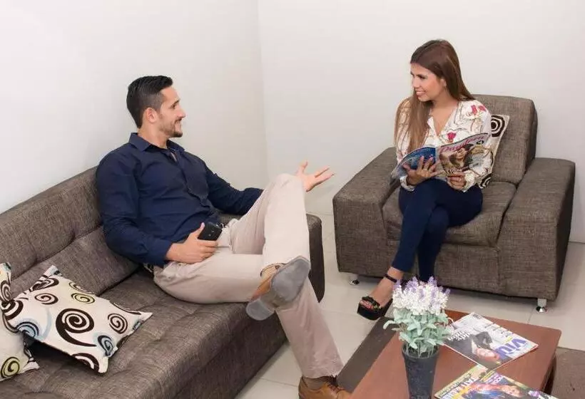 هتل Plaza Sullana