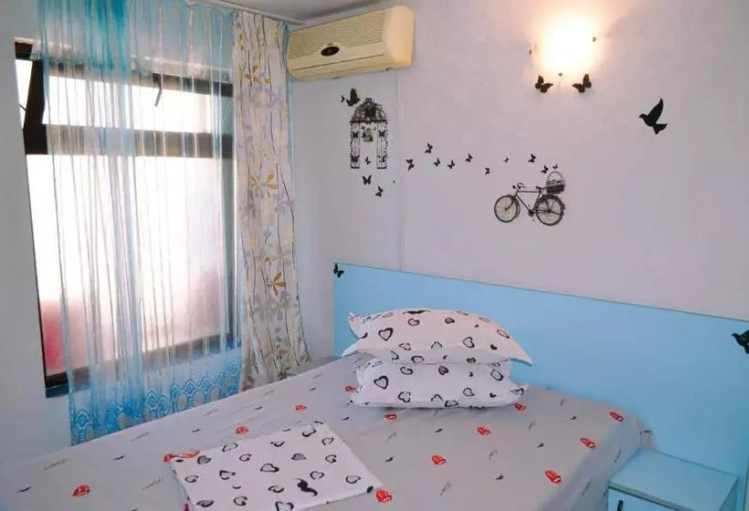 پانسیون Vila Georgiani