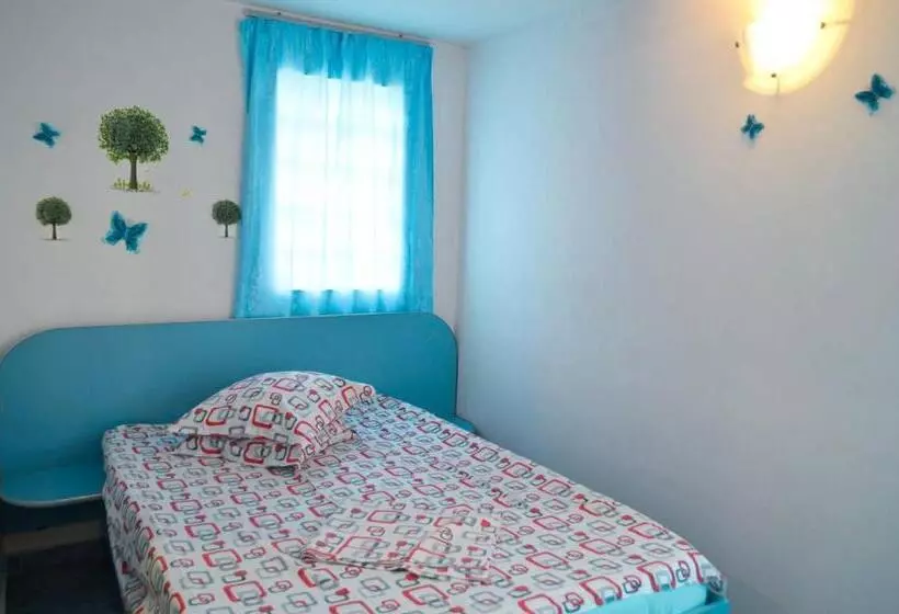پانسیون Vila Georgiani