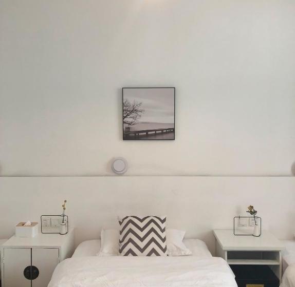 호스텔 The Jade Emu International Guesthouse