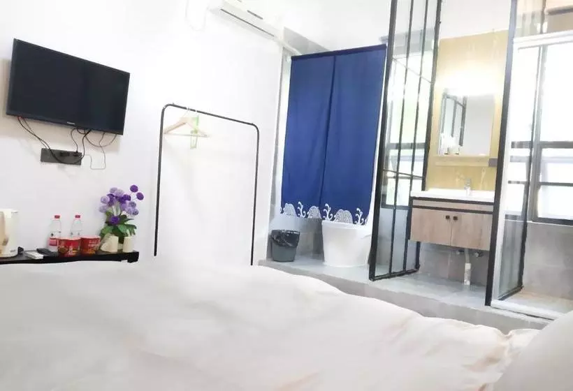 Chengdu Southern Hotel  Hostel