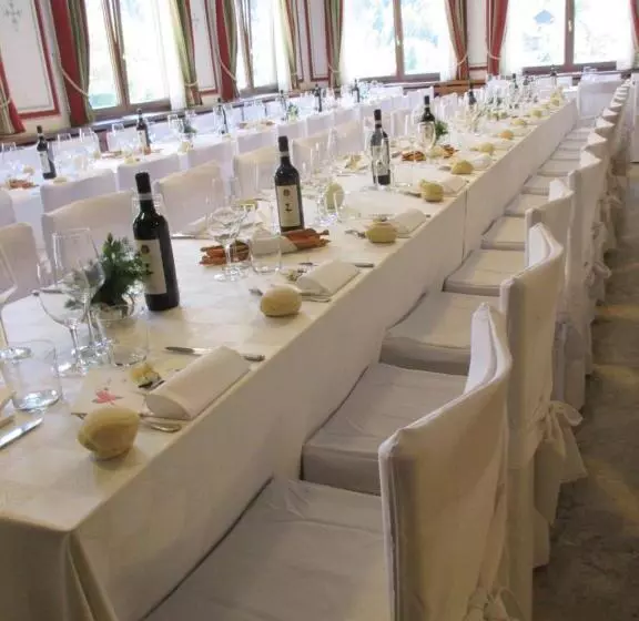 ホテル Albergo Dei Pescatori