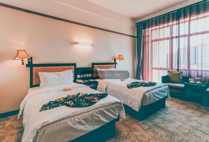 Отель Maple Palace