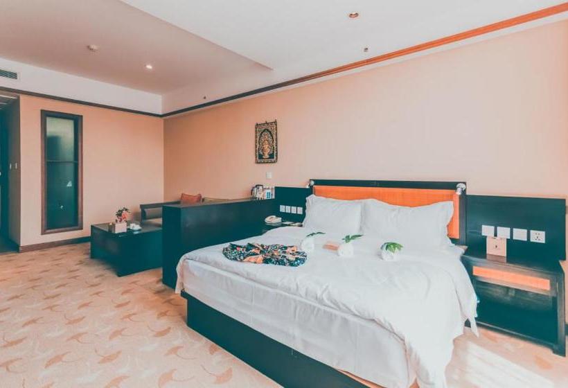 Отель Maple Palace