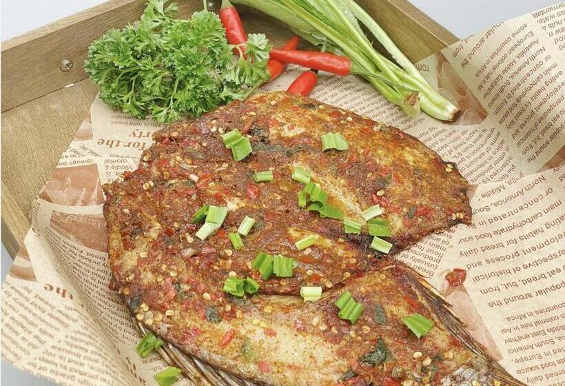 The Cloudland International Youth Hostel Close To The City Center,15 Min Walks To The Subway, Close