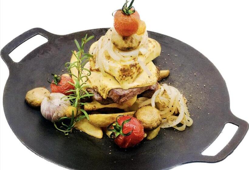 The Cloudland International Youth Hostel Close To The City Center,15 Min Walks To The Subway, Close