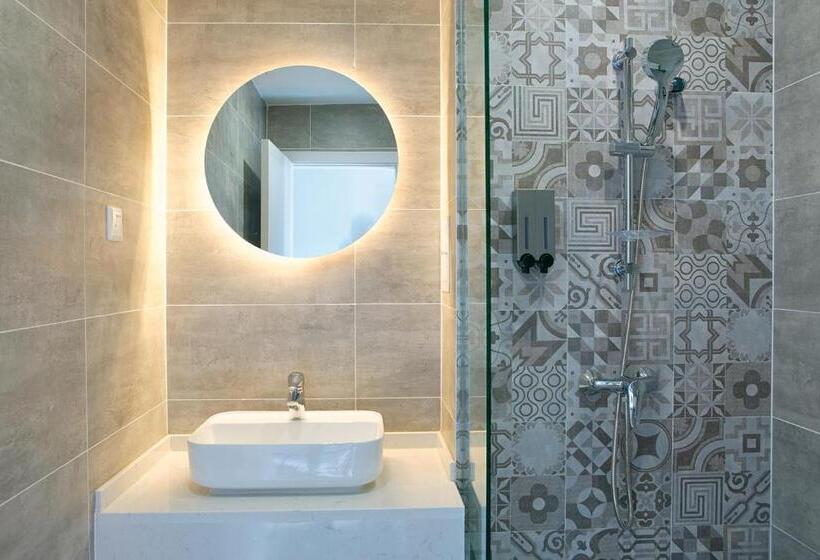 The Cloudland International Youth Hostel Close To The City Center,15 Min Walks To The Subway, Close