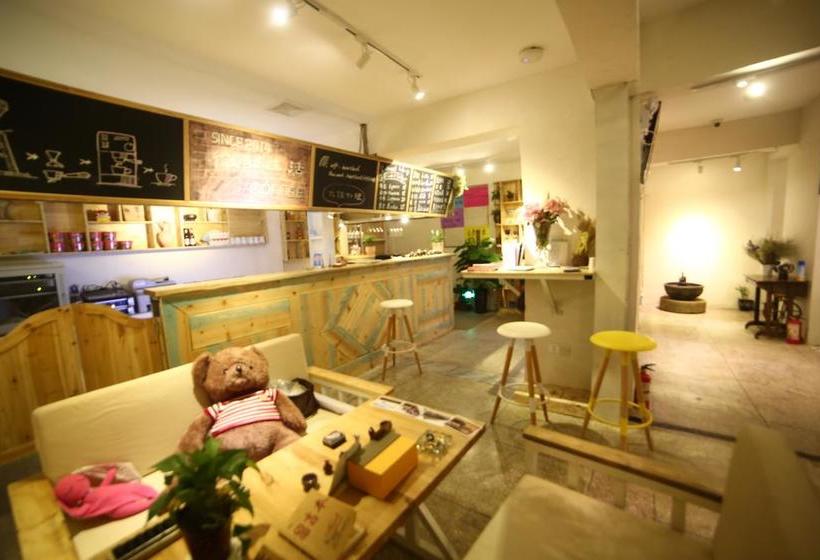 Luoyang Heartland Intl Youth Hostel