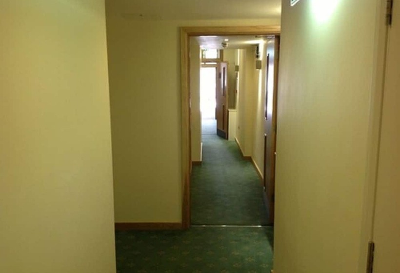 Regency Hotel Parkside