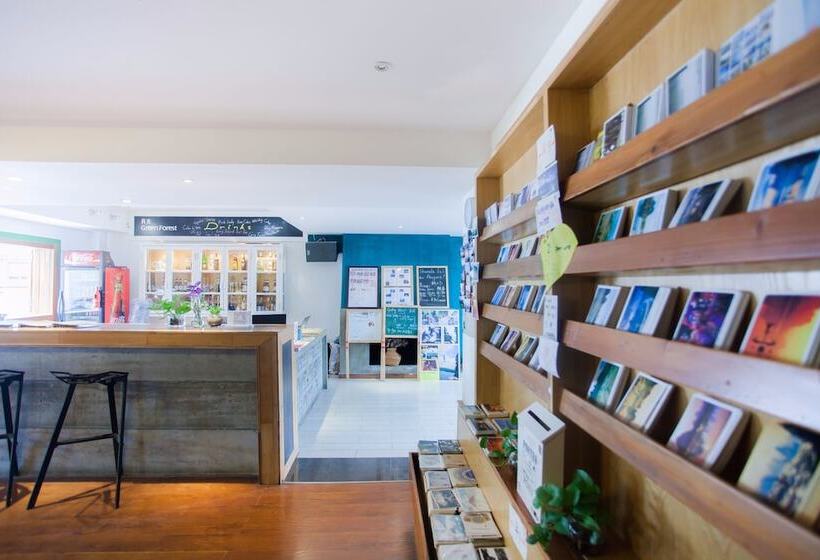 Yangshuo Travelling With Hostel