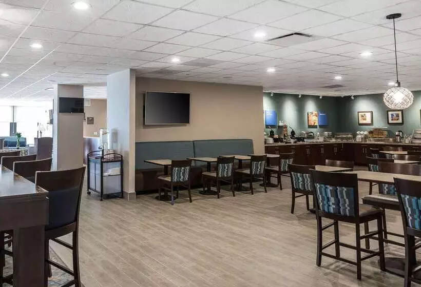 ホテル Comfort Inn Bay City  Riverfront
