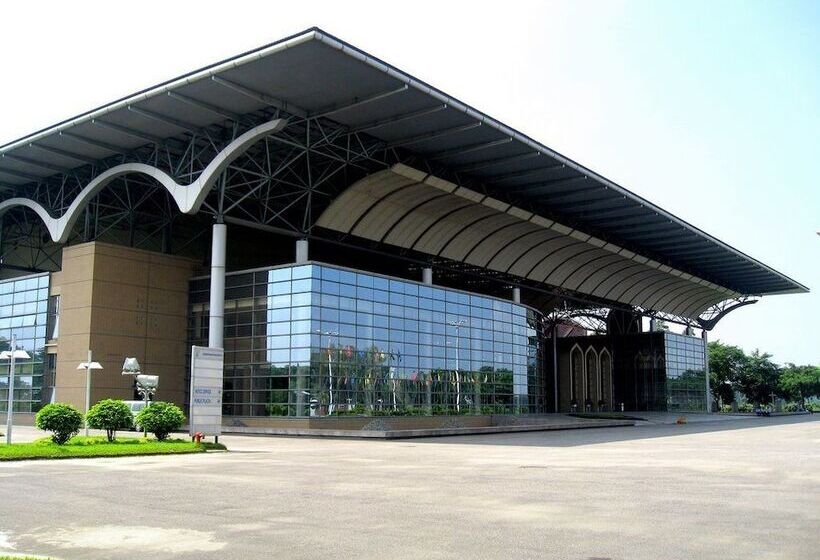 هتل Coventina Lake Suites