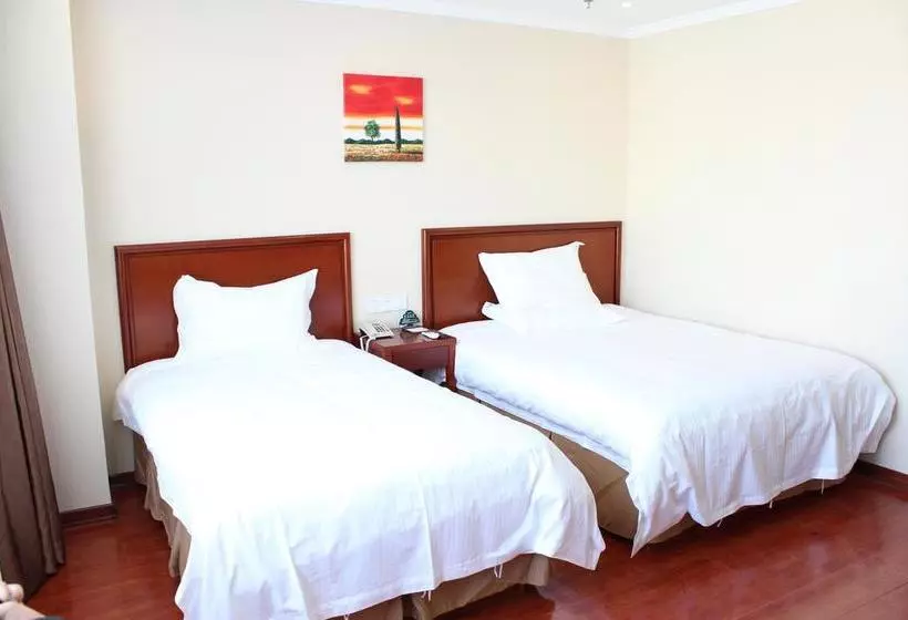 هتل Greentree Inn Pudong Disney Resort Airport Town Express