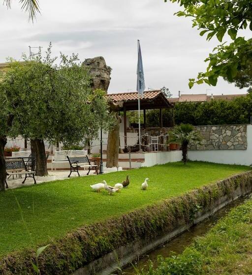 בית מלון כפרי Poseidonia Mare