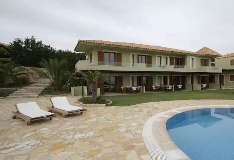 Agnanti Suites