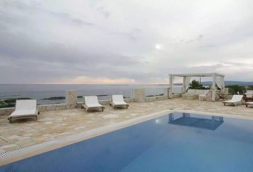 Agnanti Suites