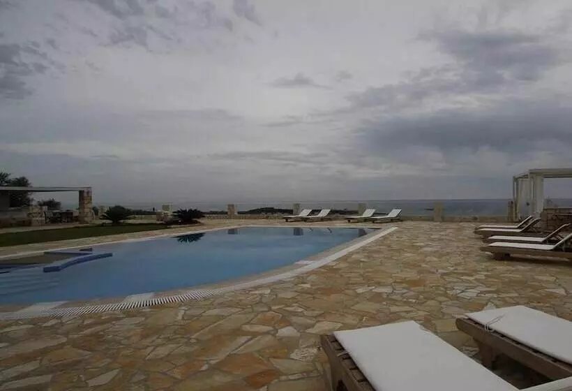Agnanti Suites