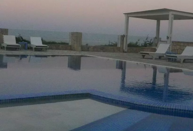 Agnanti Suites