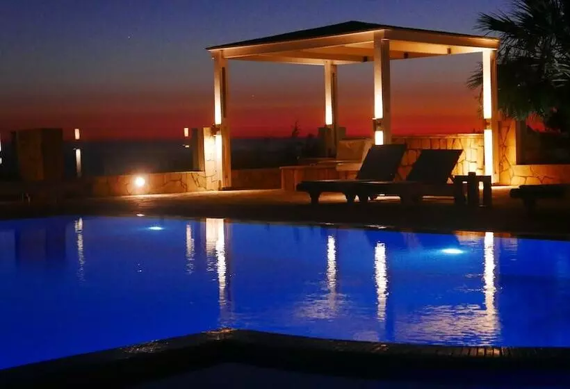 Agnanti Suites