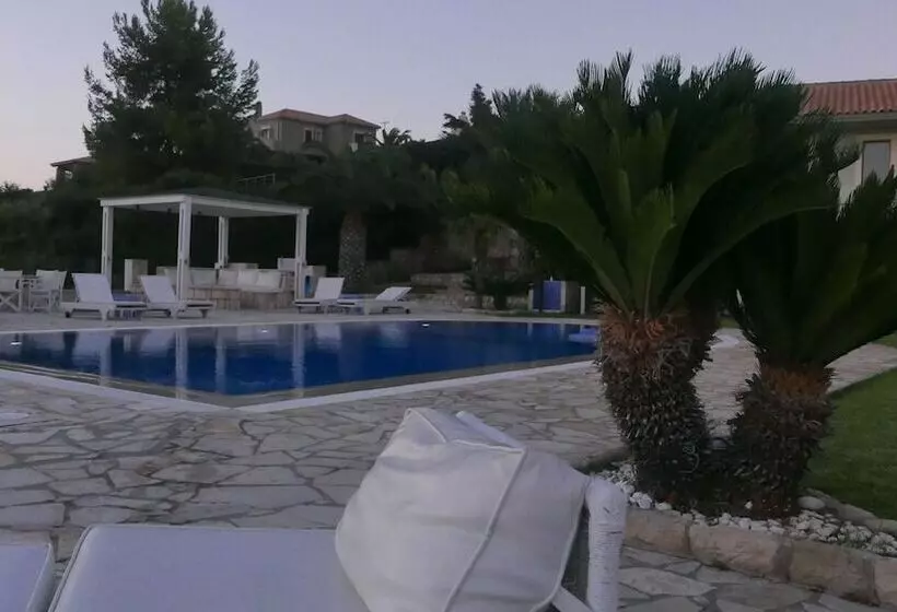 Agnanti Suites