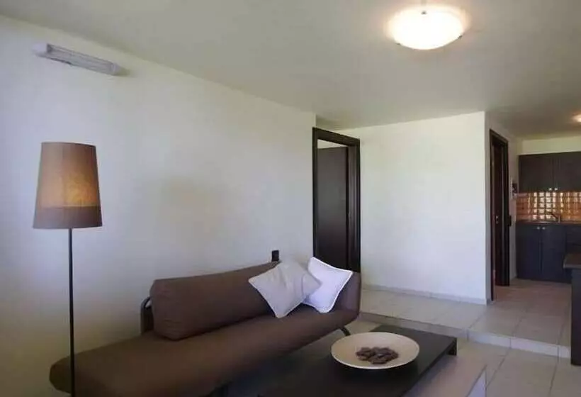Agnanti Suites
