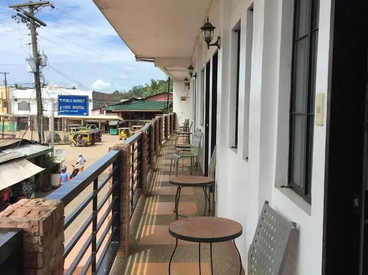تختخواب و صبحانه Balaibinda Lodge