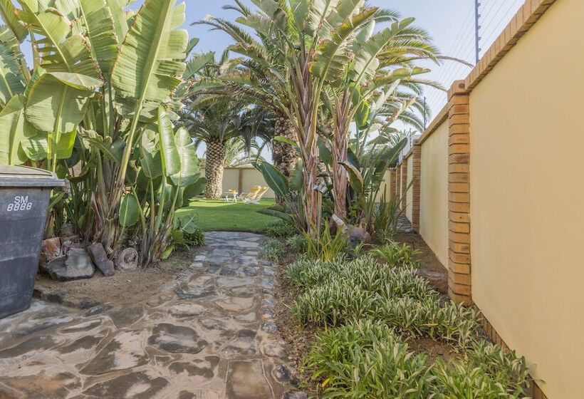 Chala Kigi Self Catering