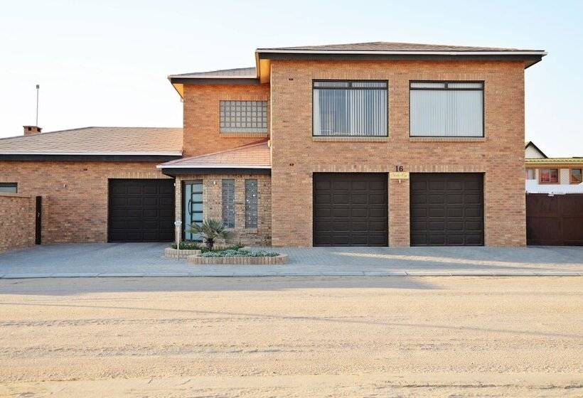 Chala Kigi Self Catering