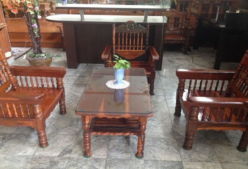 호텔 Chao Phya Grand