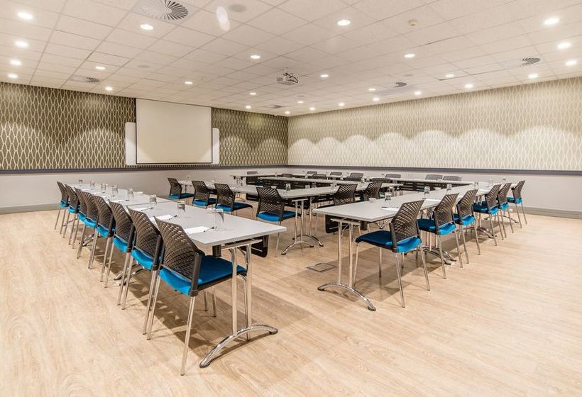 Hotel Fnb Conference Centre And