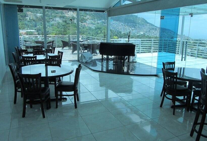 هتل Gala Tower Condo &