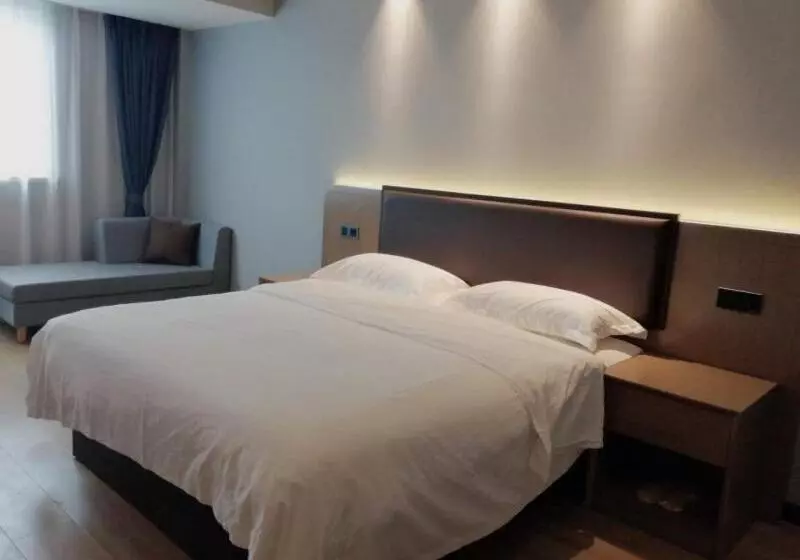 Hotelli Greentree Inn Jiangsu Suzhou Changshu Fuchunjiang International Qipeicheng Road Express