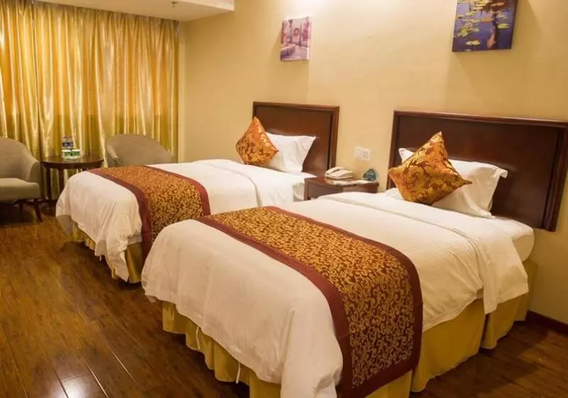 Hotelli Greentree Inn Jiangsu Suzhou Changshu Fuchunjiang International Qipeicheng Road Express