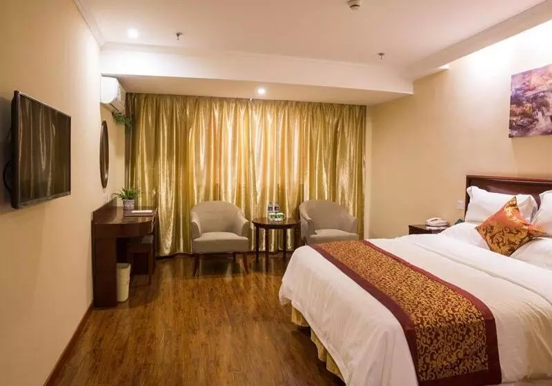 Hotelli Greentree Inn Jiangsu Suzhou Changshu Fuchunjiang International Qipeicheng Road Express