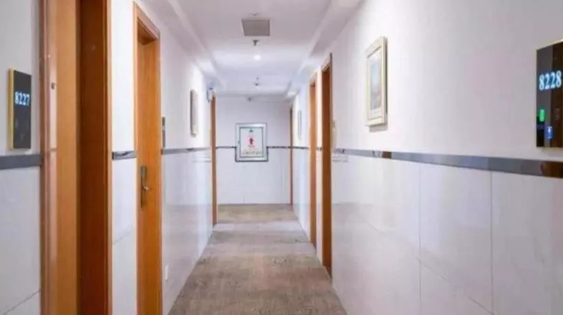 Hotelli Greentree Inn Wuxi Xinwu District Meicun Town Taibo Avenue