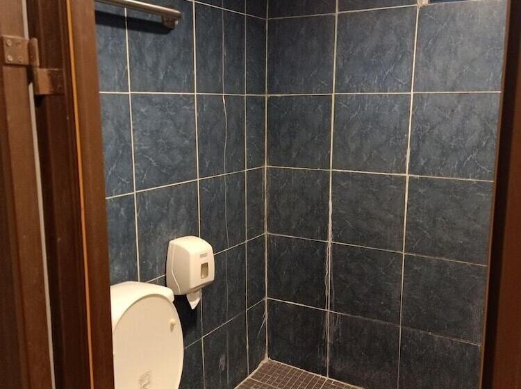 בית מלון כפרי Mb's Garden Inn