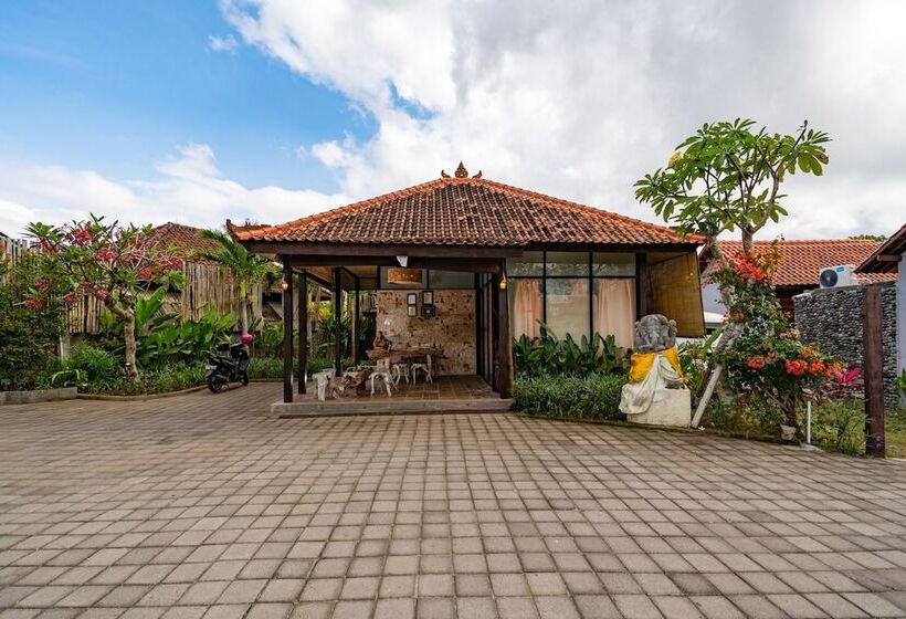 Hotel The Kirana Ungasan