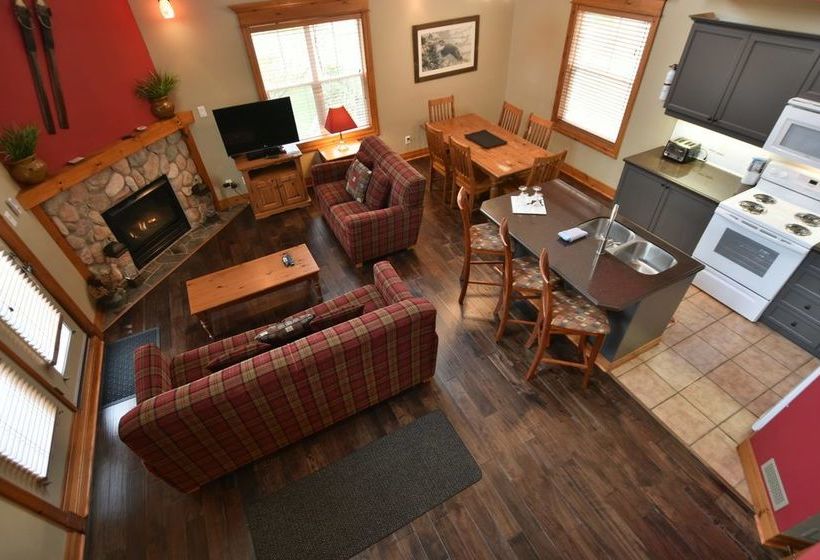 Отель The Lodges At Blue Mountain - Historic Snowbridge Condos