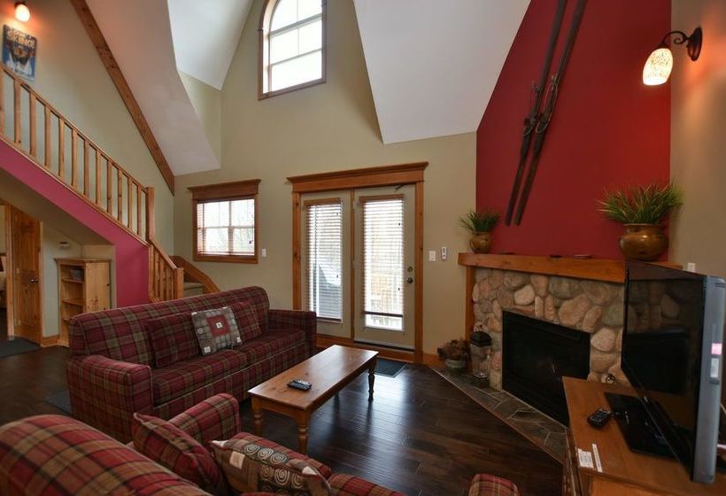 Отель The Lodges At Blue Mountain - Historic Snowbridge Condos