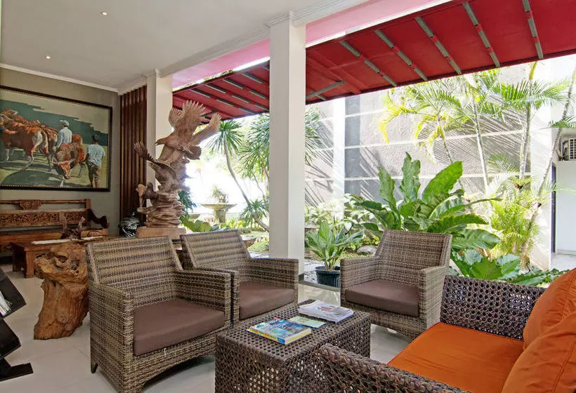 هتل Zen Rooms Raya Sririt Singaraja