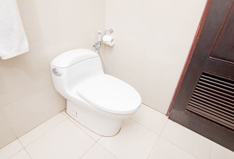 فندق Zen Rooms Raya Sririt Singaraja