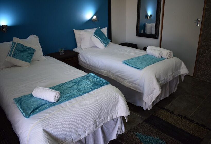 بنسيون Oppi Hoek Guest House