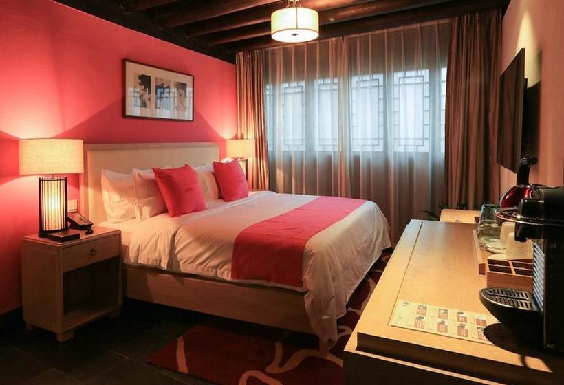 Scholars Hotel Xuntang