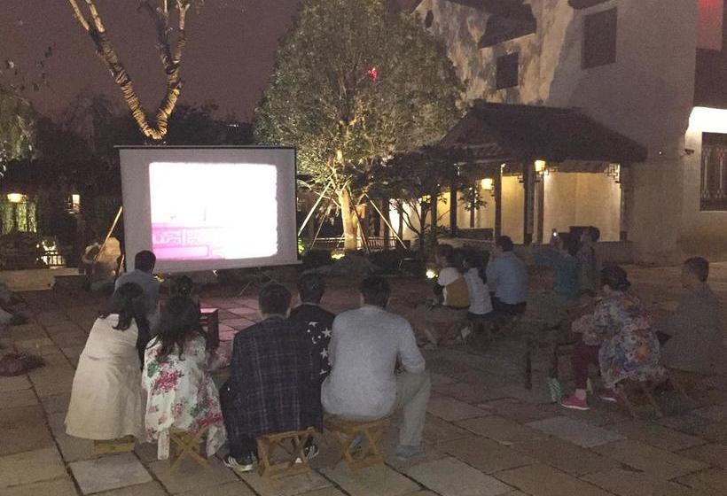 Scholars Hotel Xuntang