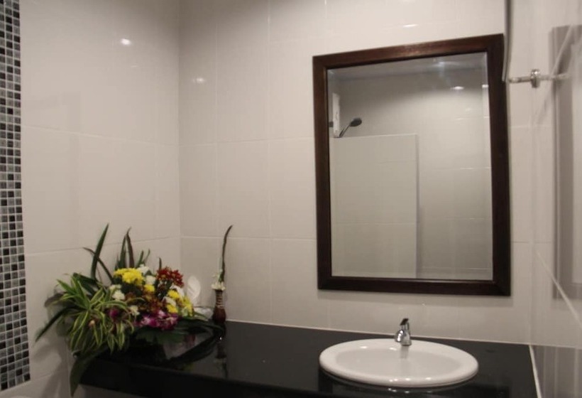 The Seashore Kamala Service Apartment