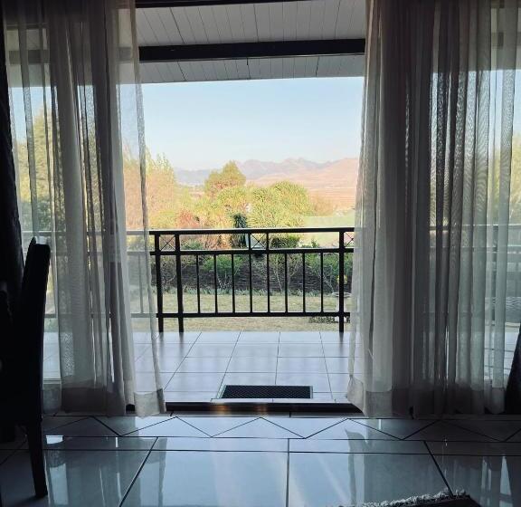 צימר Mt Horeb Manor