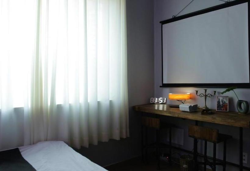 Dongdaemun Modern Studio